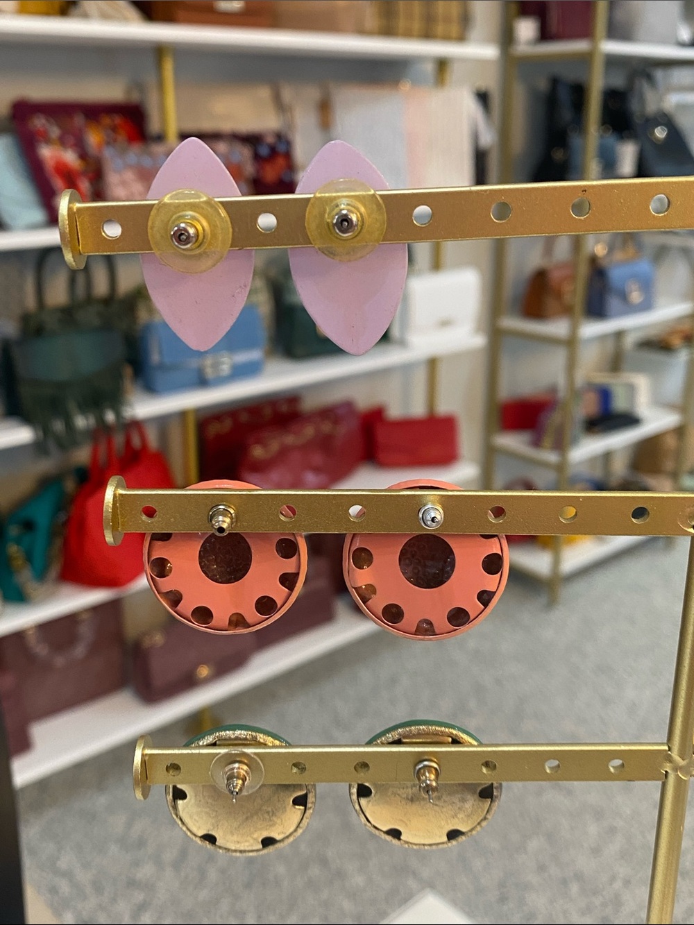 Set of three earrings - Picture 12 of 13